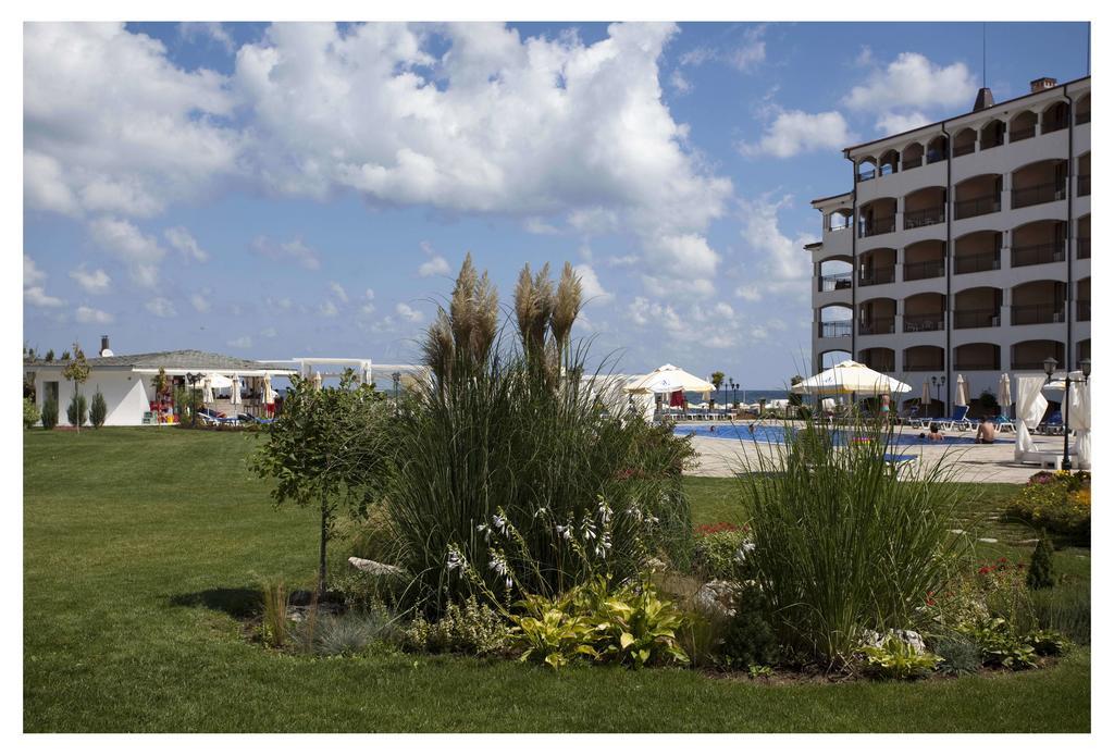 Aparthotel Regina Mare 사레보 외부 사진