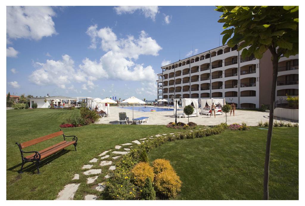 Aparthotel Regina Mare 사레보 외부 사진