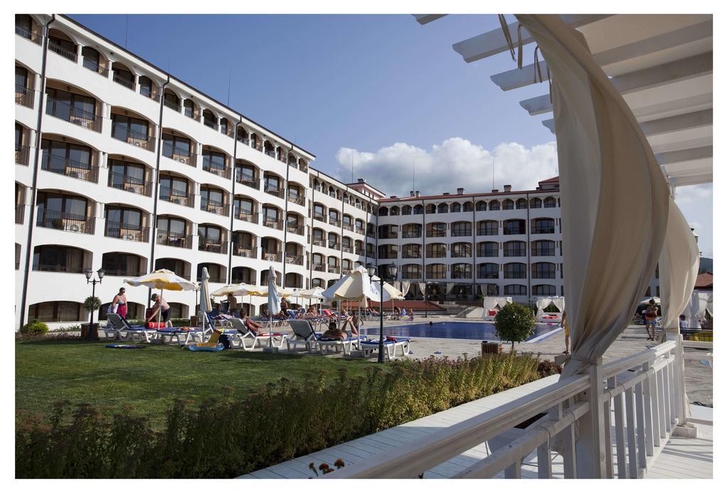 Aparthotel Regina Mare 사레보 외부 사진