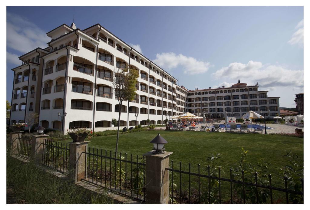 Aparthotel Regina Mare 사레보 외부 사진