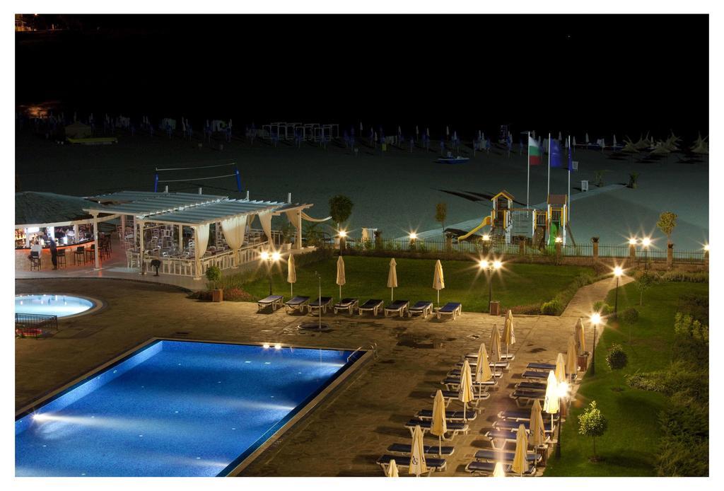 Aparthotel Regina Mare 사레보 외부 사진