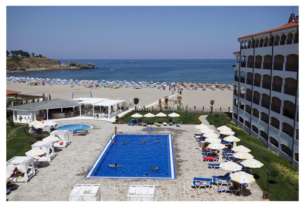 Aparthotel Regina Mare 사레보 외부 사진