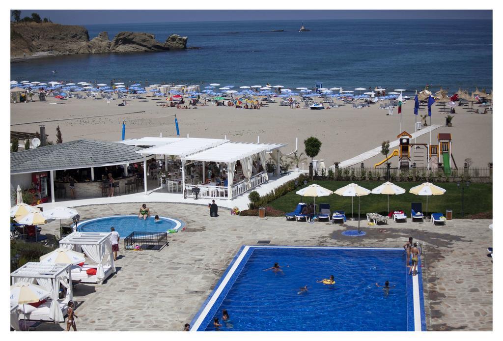 Aparthotel Regina Mare 사레보 외부 사진