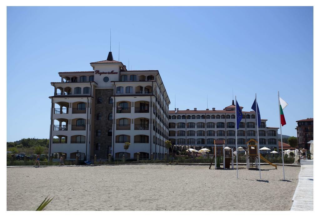 Aparthotel Regina Mare 사레보 외부 사진