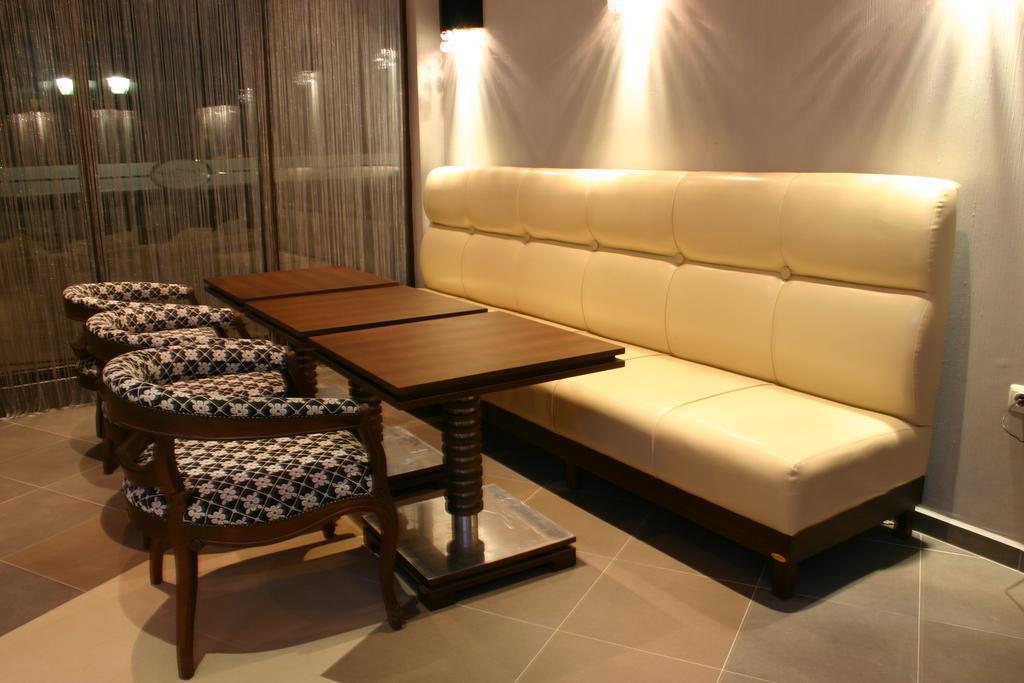 Aparthotel Regina Mare 사레보 외부 사진