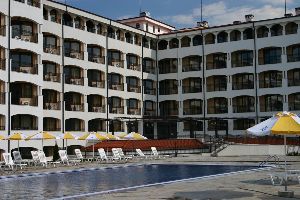Aparthotel Regina Mare 사레보 외부 사진