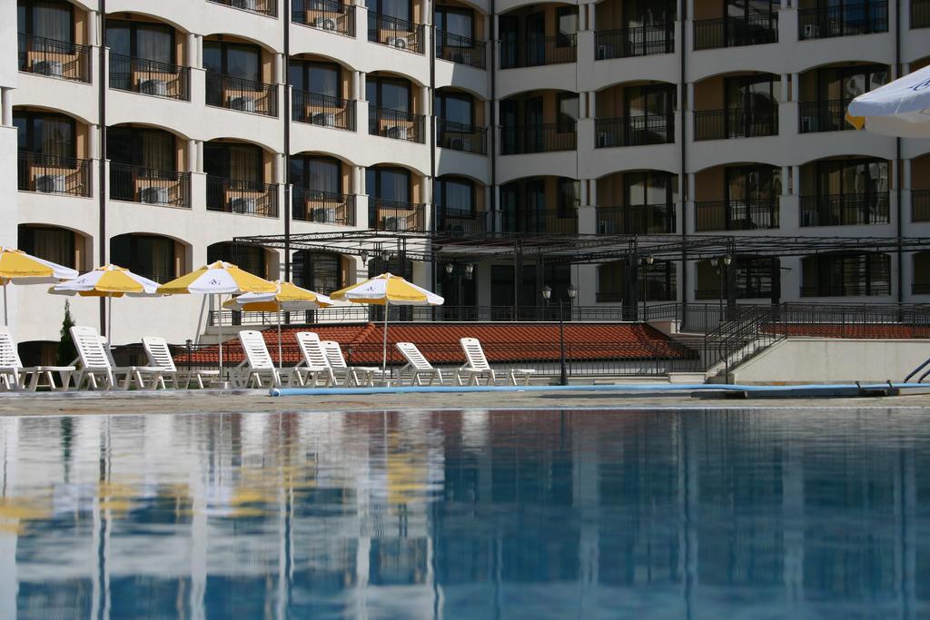 Aparthotel Regina Mare 사레보 외부 사진