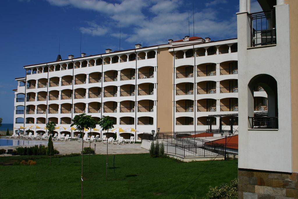 Aparthotel Regina Mare 사레보 외부 사진