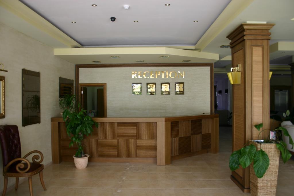 Aparthotel Regina Mare 사레보 외부 사진