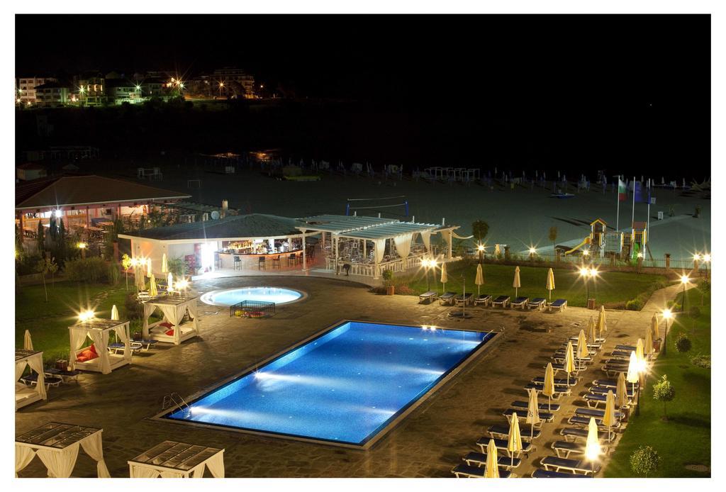 Aparthotel Regina Mare 사레보 외부 사진