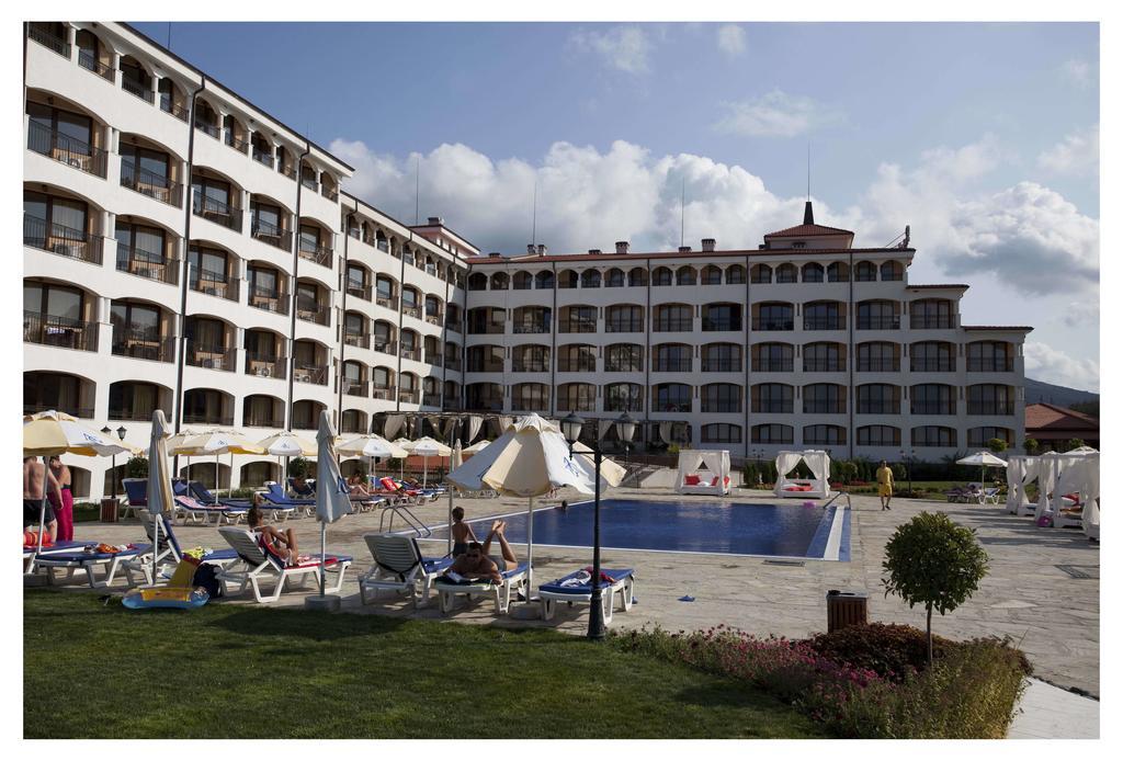 Aparthotel Regina Mare 사레보 외부 사진